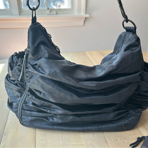 Lululemon gym bag - Picture 7 of 13